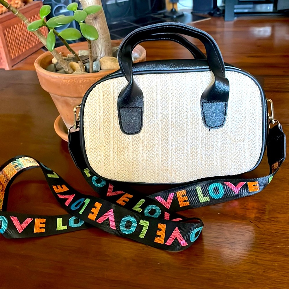 Trendy “LOVE” Small Straw Bag